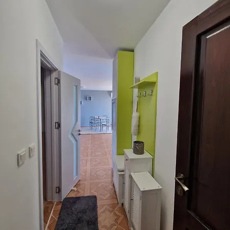 Apartman 2 *
